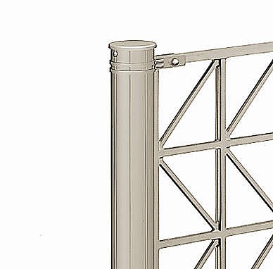 ↑シャローネ フェンス T100間仕切柱施工:切詰端部部品(使用時_部分_XFXX0684H2